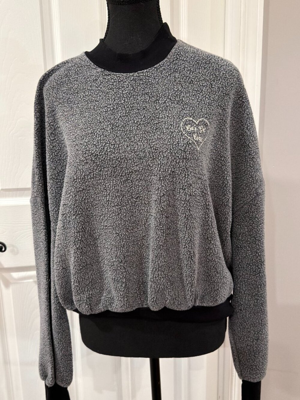 Project Social T Sherpa Fleece Pullover Sweatshirt Gray Heart Size S